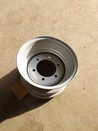 Cerchio per carrello agricolo.