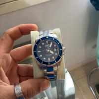 Tre orologi al quarzo
