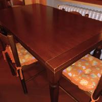 Tavolo allungabile con 6 sedie