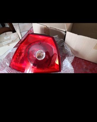 fanali posteriori golf 5 serie