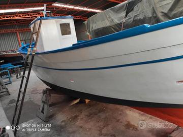 Barca con licenza da pesca e ferrettara 2gt