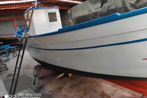 Barca con licenza da pesca e ferrettara 2gt