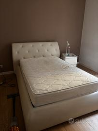 Letto in pelle bianco una piazza e mezza