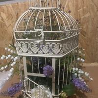 Gabbia con fiori shabby chi.