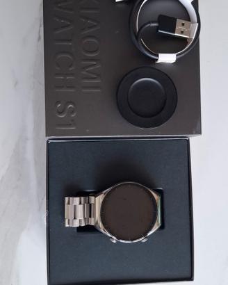 smartwatch Xiaomi Watch S1.Batteria fino a 12 gior