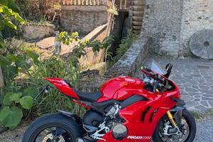 Ducati Panigale V4S 2021