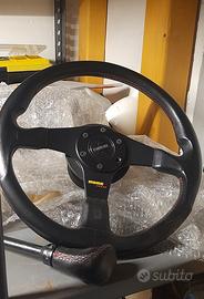 Volante e pomello Momo