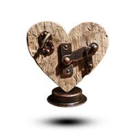 Cuore in Legno II "Chiavistello"