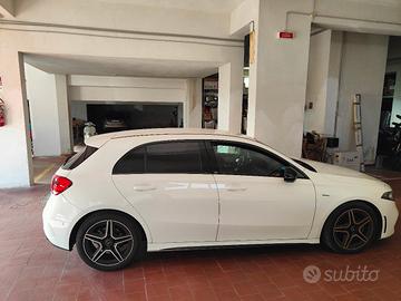 Mercedes classe A AMG premium 180 night edition 