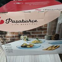 Piatti in vetro trasparente