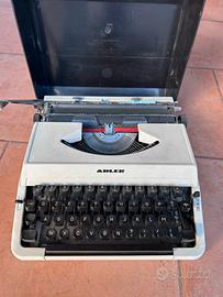 Macchina da scrivere adler vintage