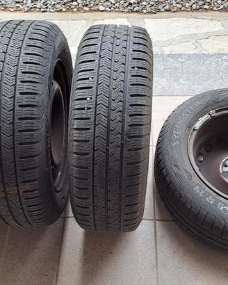 Gomme 4 stagioni con cerchi