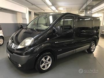 Renault Trafic 2.0 dCi/115 9 POSTI / GANCIO TRAINO