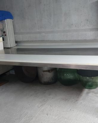 Tavolo per lavorazioni carni accaio 84x250x140