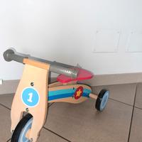 triciclo in legno per bambini