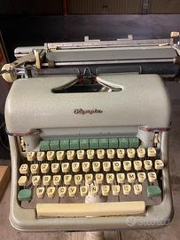 Macchina da scrivere Olympia