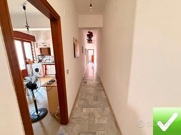 Ampio Appartamento + Porzione Terrazzo Catona