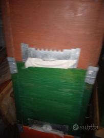 Arnie e attrezzatura apicoltura