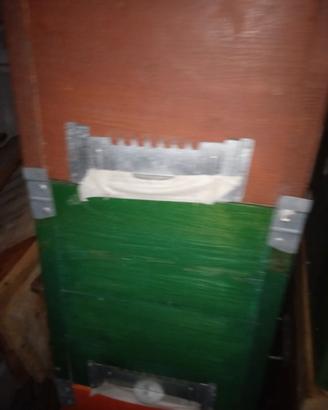 Arnie e attrezzatura apicoltura