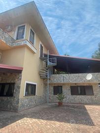 Splendida villa su due livelli