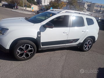 Dacia Duster TECHROAD allestimento Prestige