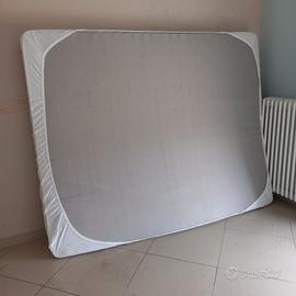 materasso matrimoniale seminuovo