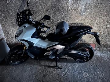 Honda X-ADV 750 - 2024