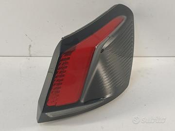 Fanale post dx PEUGEOT 3008 '16