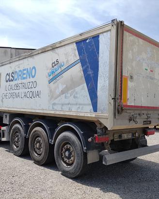 Semirimorchio Menci anno 2016