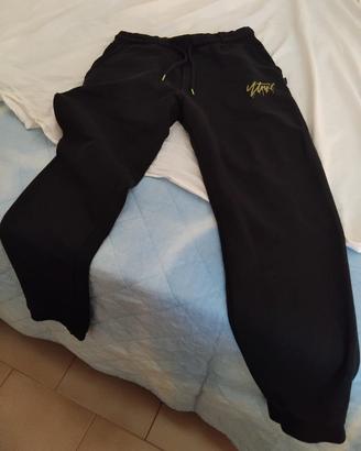 Pantaloni tuta ragazzo invernali usati