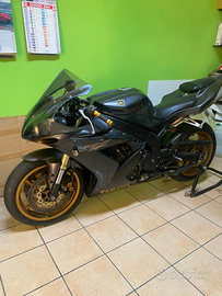 Yamaha YZF R1 - 2004