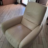 Poltrona in pelle Divani & Divani