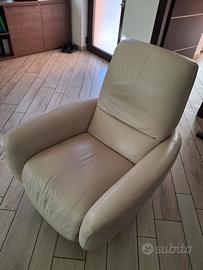 Poltrona in pelle Divani & Divani