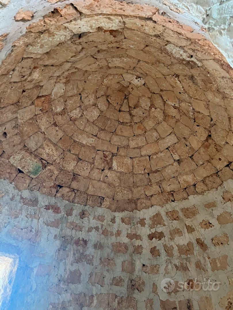 Antico trullo a tre coni indipendente - Vista 3
