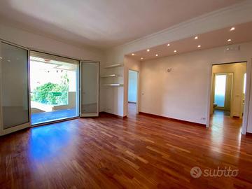 3 Vani con terrazzino (Via Battello)