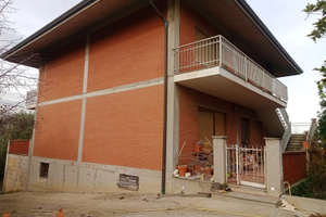 Appartamento su bifamiliare porto potenza picena l