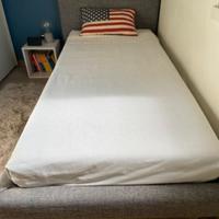 Letto singolo, materasso 90 cm e doghe in legno