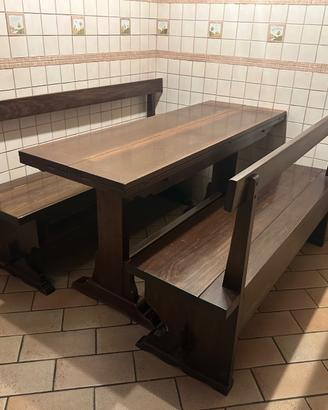 Tavolo e panche contenitore in legno (arte povera)