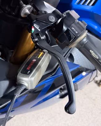 yamaha R1