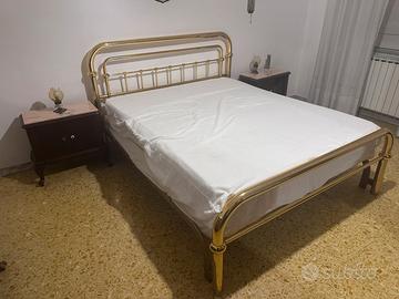 Camera da letto vintage completa