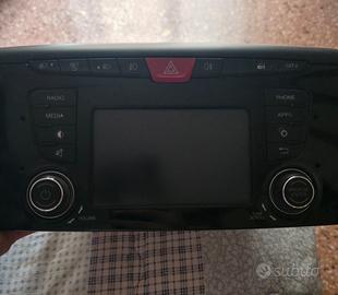 Autoradio Bluetooth lancia y Uconnect5 
