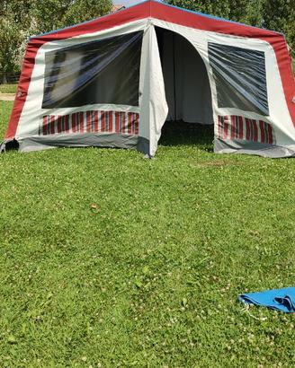TENDA A CASETTA DA CAMPEGGIO STANZIALE