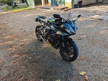 Triumph Daytona 660