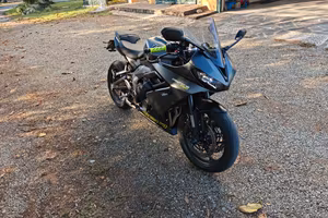 Triumph Daytona 660