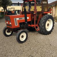 Trattore fiat 466 servosterzo ore 4600