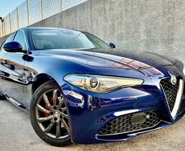 Alfa Romeo Giulia 2.2 TD 180 CV,LED+Xeno,Navi,Retr