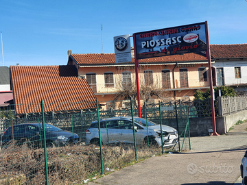 Casa indipendente con giardino