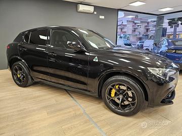 Alfa Romeo Stelvio 2.9 Bi-Turbo V6 510 CV AT8 Quad