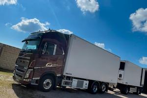 Volvo fh 540 frigo autotreno motrice+rimorchio