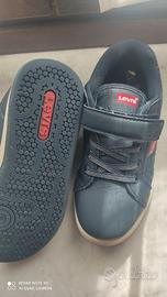 Scarpe Levis
